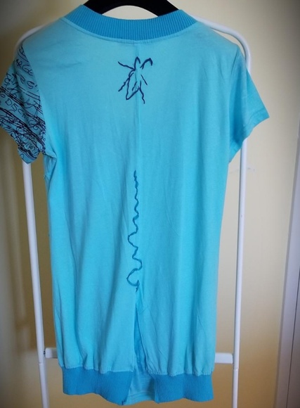 Top - Picture 2 of 2